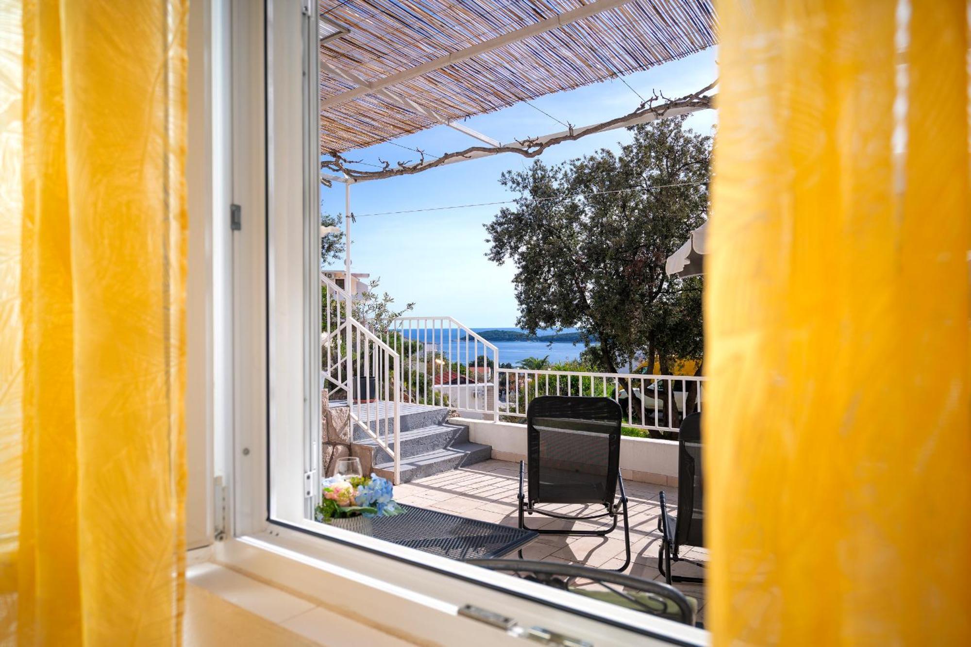 Apartments Lucic Hvar Town Exterior photo